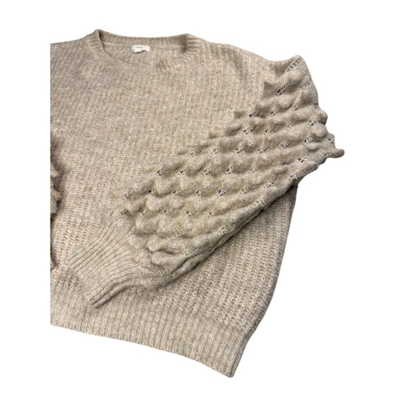 DEBUT Oatmeal Beige Knit Sweater Puffy Crocodile Stitch Sleeves Medium Cropped - Picture 2 of 8